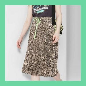WILD FABLE Leopard Print Pleated Midi Skirt S